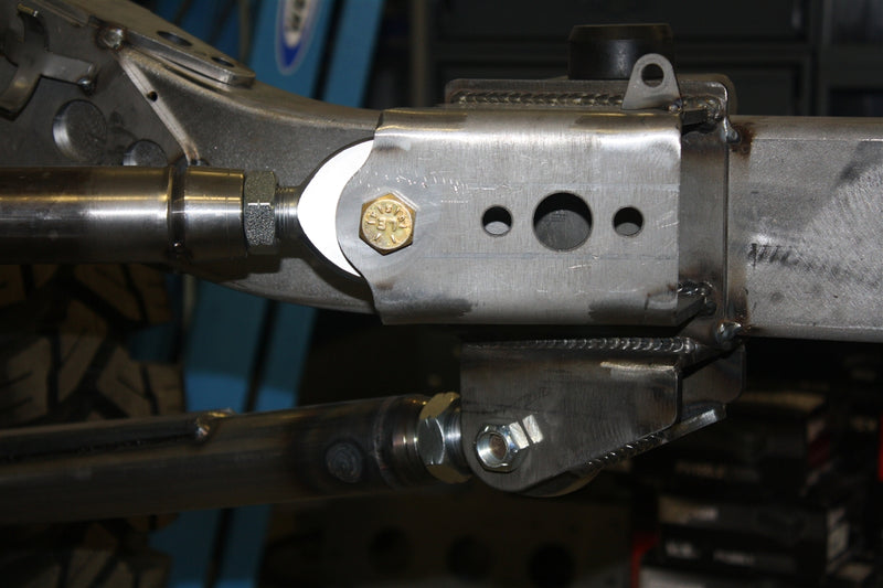 Load image into Gallery viewer, DCU Universal Johnny Joint Style Rear 4-Link Conversion Brackets
