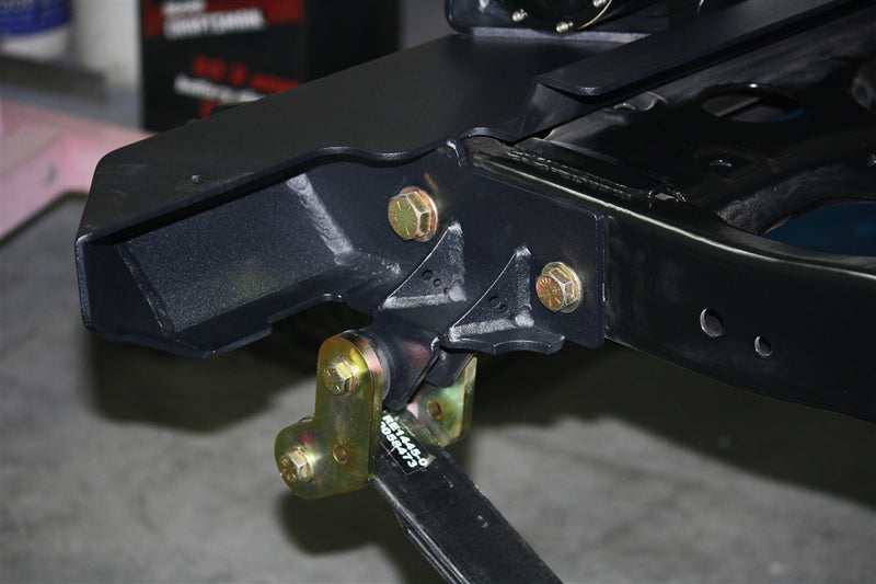 Load image into Gallery viewer, Shorty Boomerang Shackle Half
